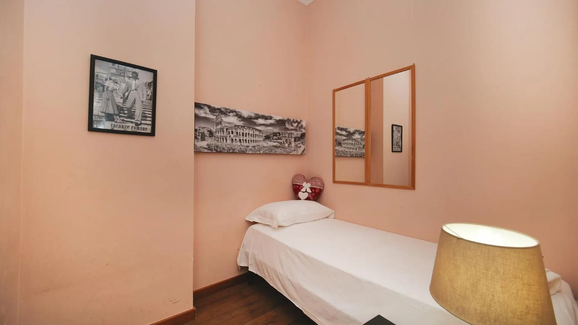 Pettinari By Buddyrent Roma Apartamento