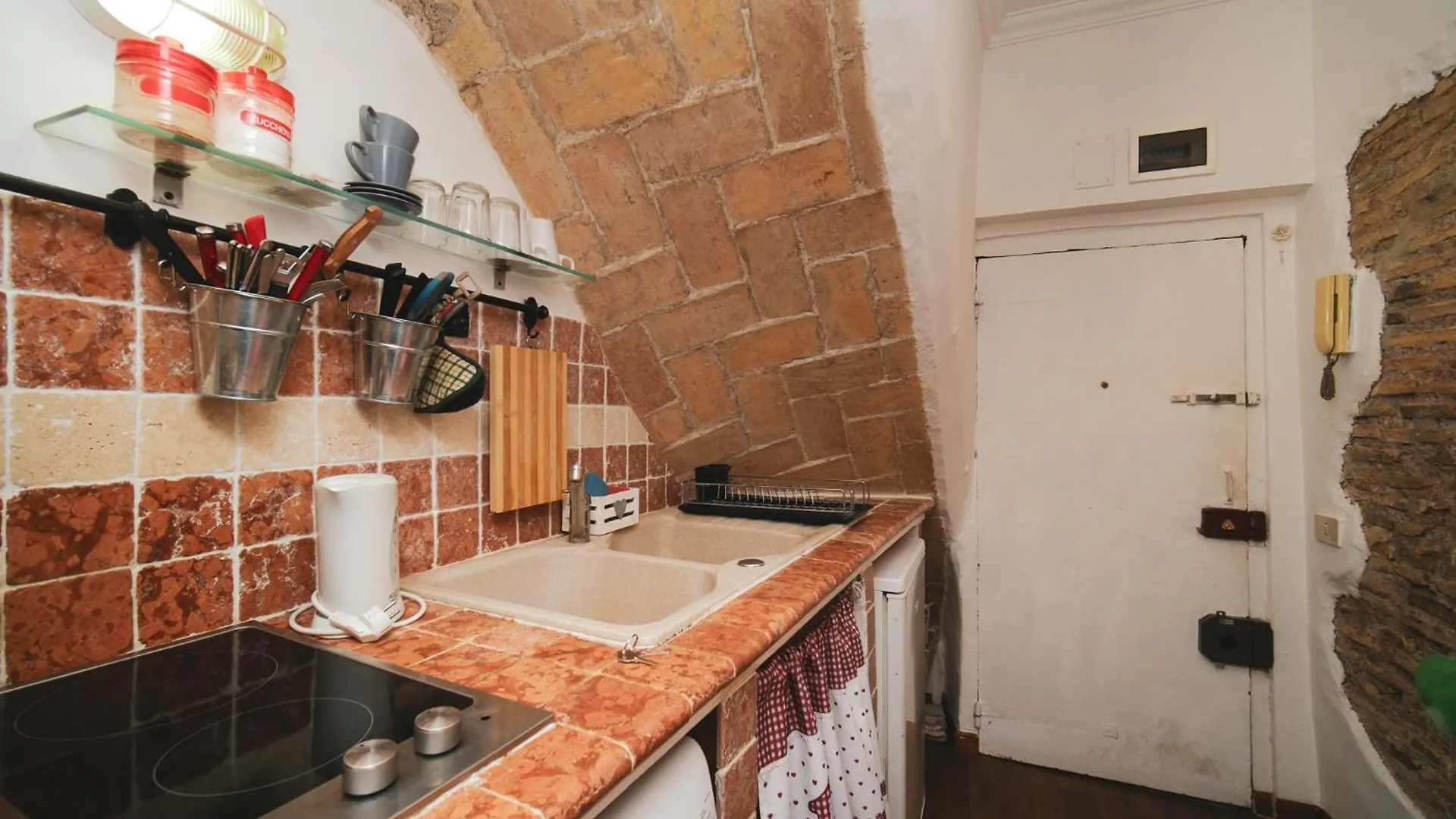 Pettinari By Buddyrent Roma Apartamento